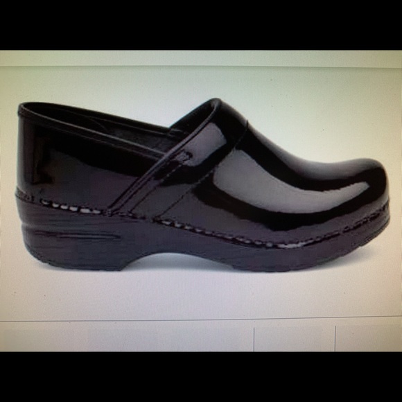 Dansko Shoes - WOMENS DANSKO PROFESSIONAL CLOGS BLACK SIZE 39 NWT